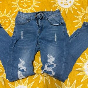 Chic Distressed Blue Skinny Jeans